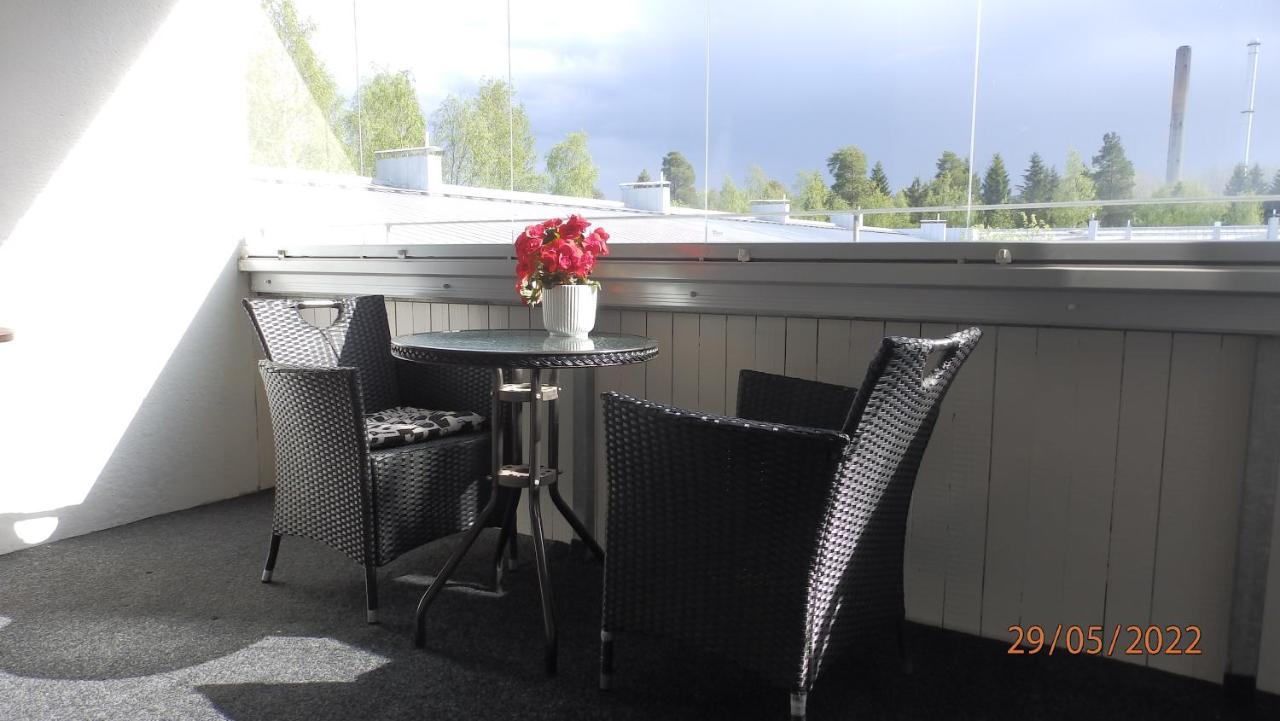 Apartamento Gasthouse Oulu Exterior foto